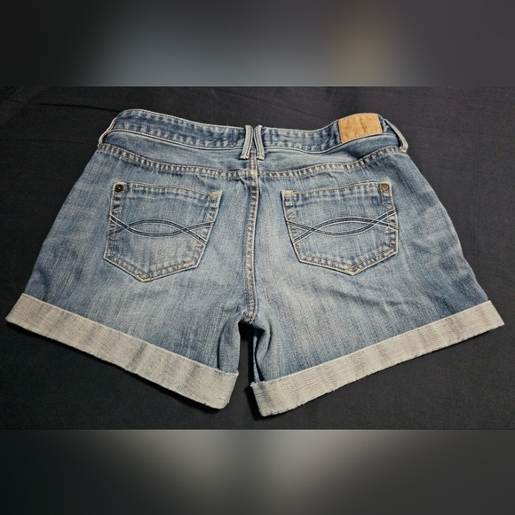 Abercrombie & Fitch Button Fly Jean Shorts - Size 4 - Picture 2 of 6
